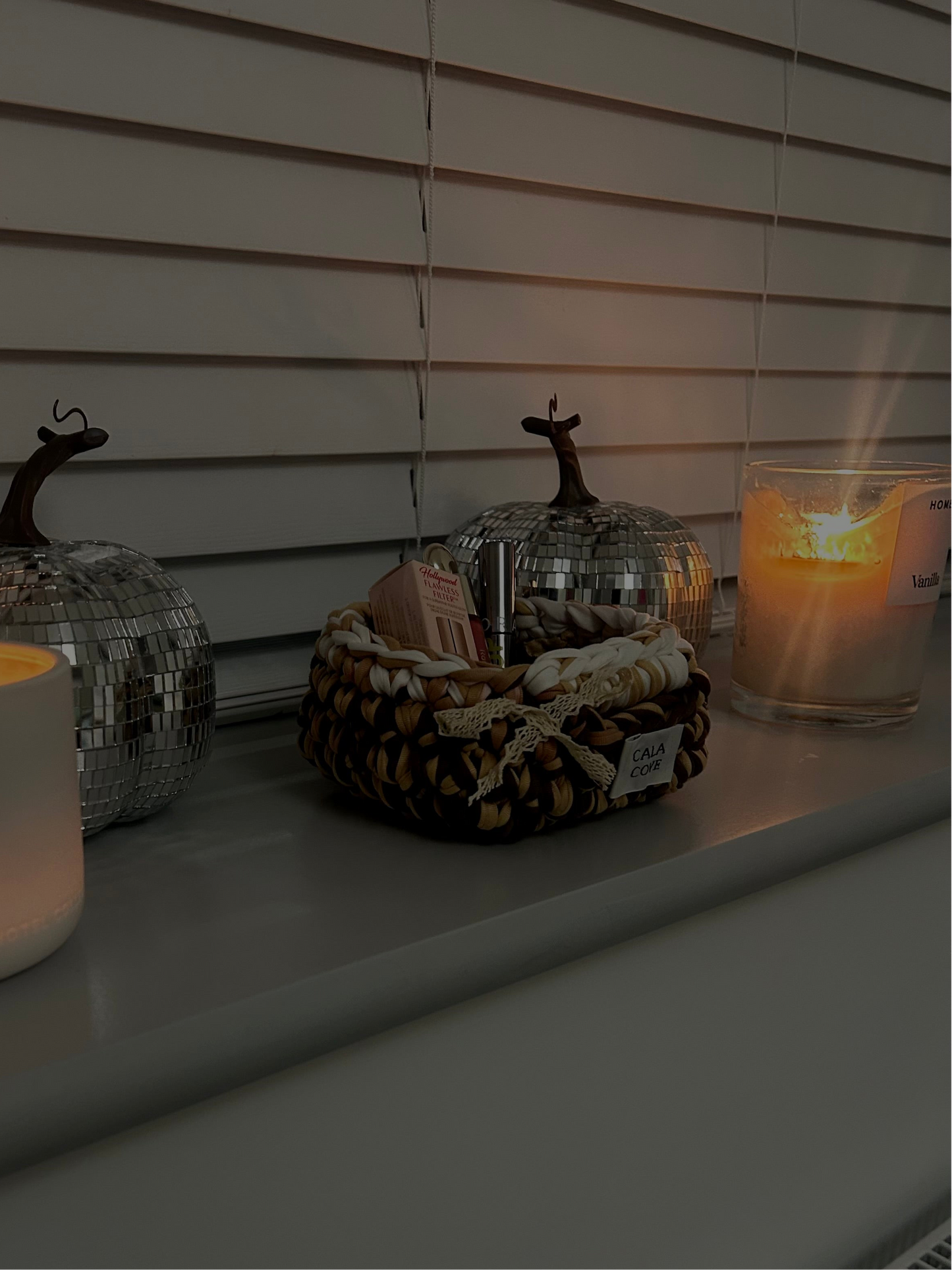 Autumn/fall mini basket decor and storage 🍂