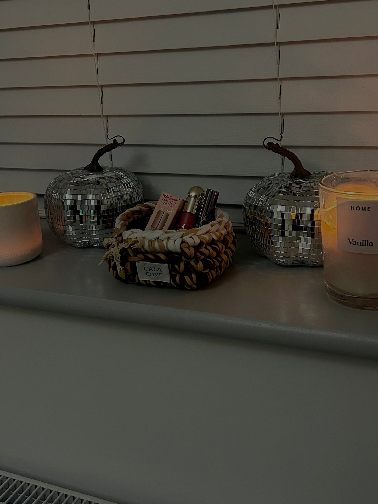 Autumn/fall mini basket decor and storage 🍂