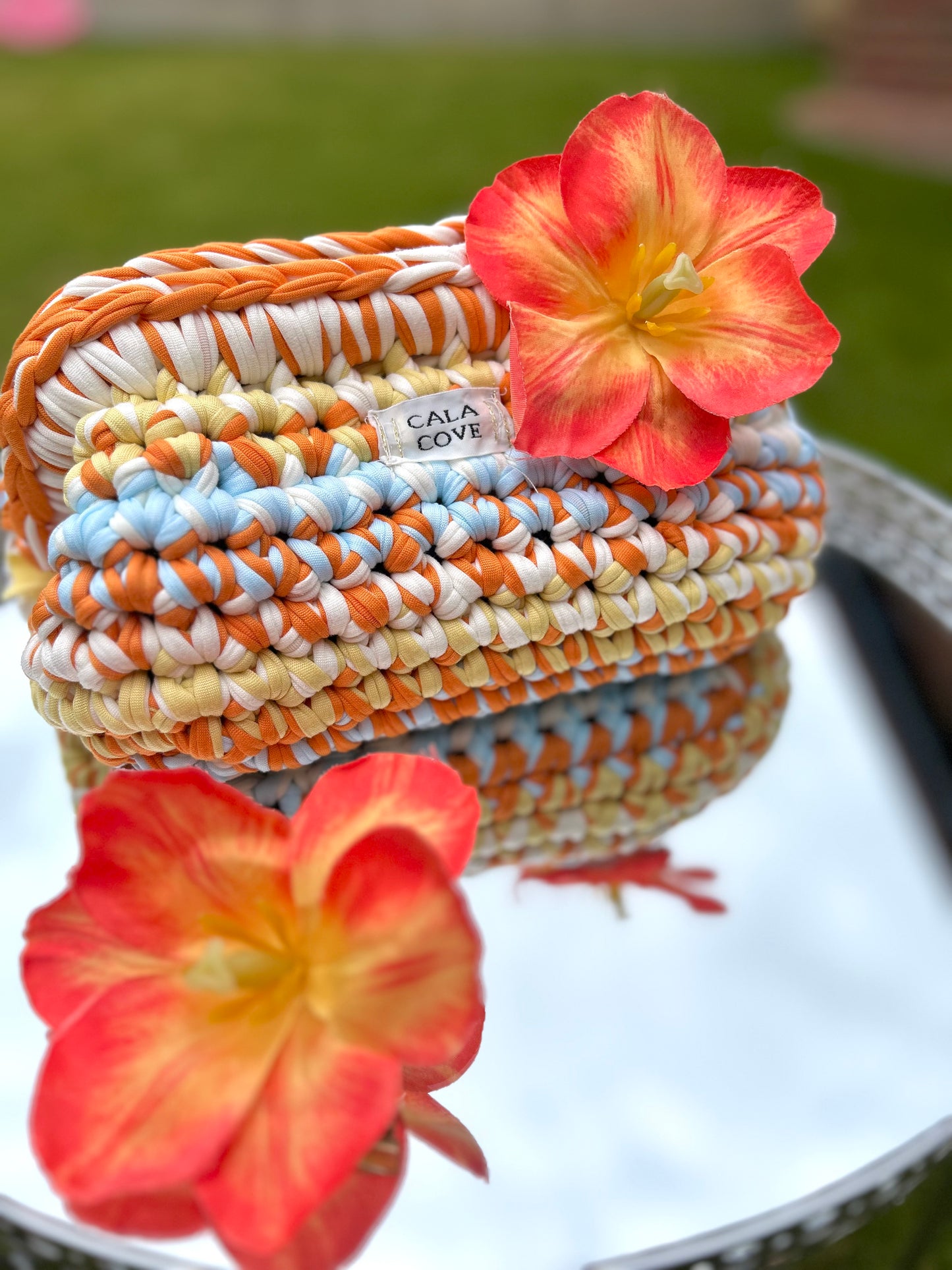 Cala Cove Clutch