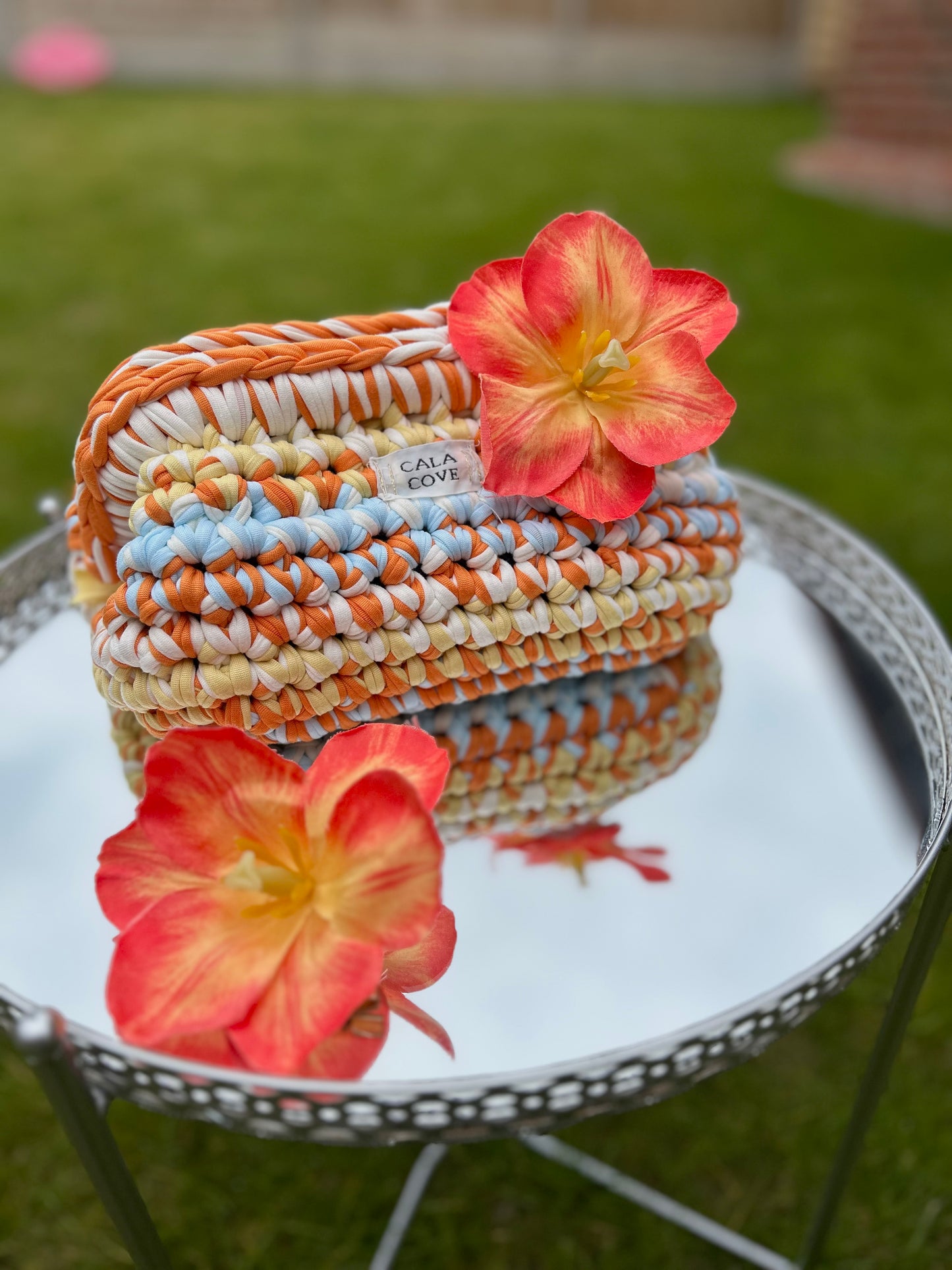 Cala Cove Clutch